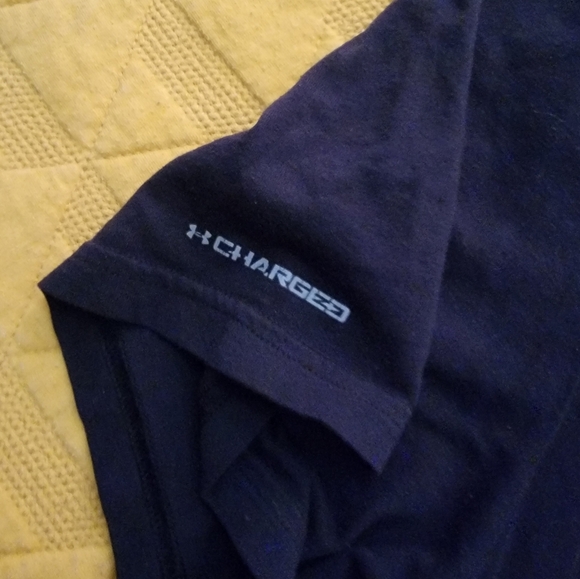 Mens black Under Armour tshirt - Picture 5 of 9